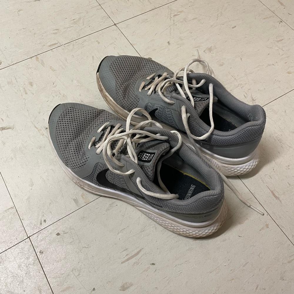 Running shoes